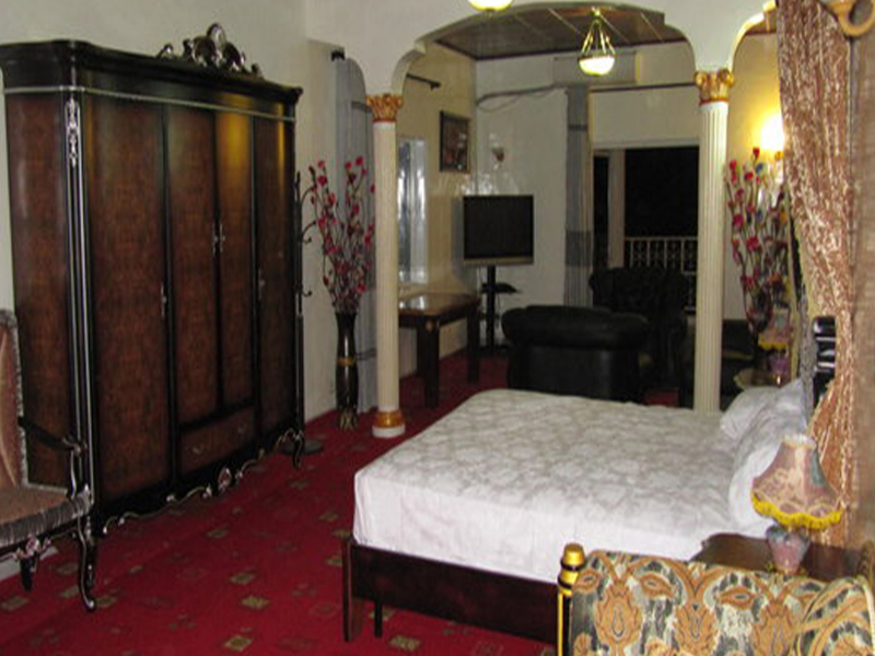 Maponge palace hotel